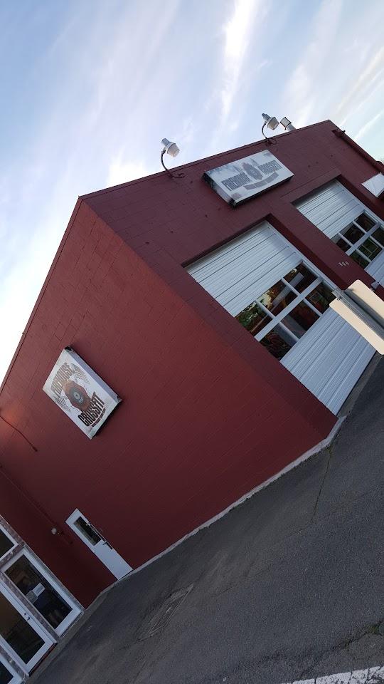 Jose Lara Photo of FireHouse CrossFit