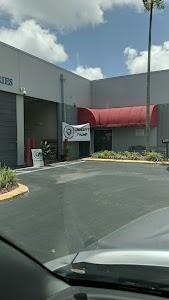 Miguel Izquierdo Photo of CrossFit Thump