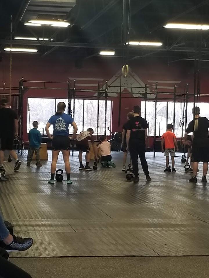 Lindsay Giles Photo of Top Fuel CrossFit Valparaiso