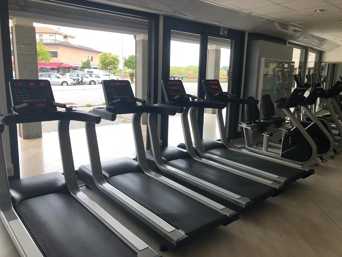 Olympus CrossFit Workout Fitness Photo of Olympus CrossFit