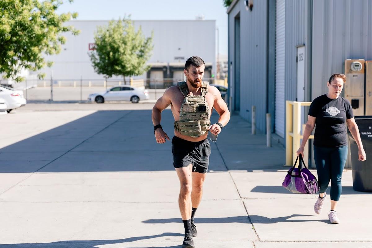 R6 CrossFit - The #1 CrossFit gym in Turlock, Ca. Photo of R6 CrossFit